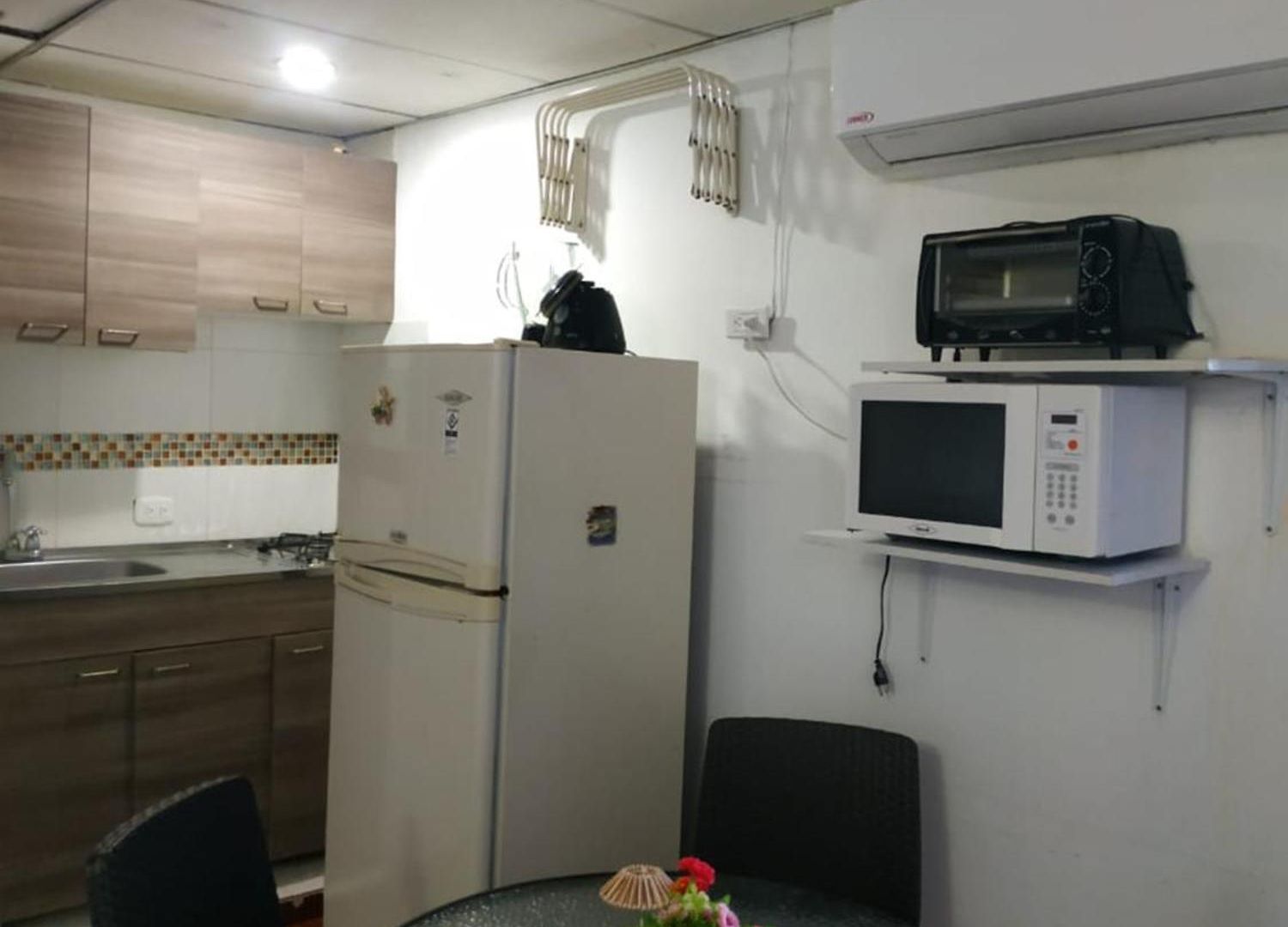 Ec-al3e Apartaesrudio Cerca Al Mar Con Piscina, Aire Acondicionado Y Wifi *